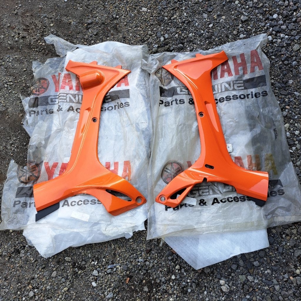 Sayap dalam legshield dalam kanan kiri yamaha f1zr fizr orange COVER UNDER COVER LOWER (F1ZR) VOM2 4