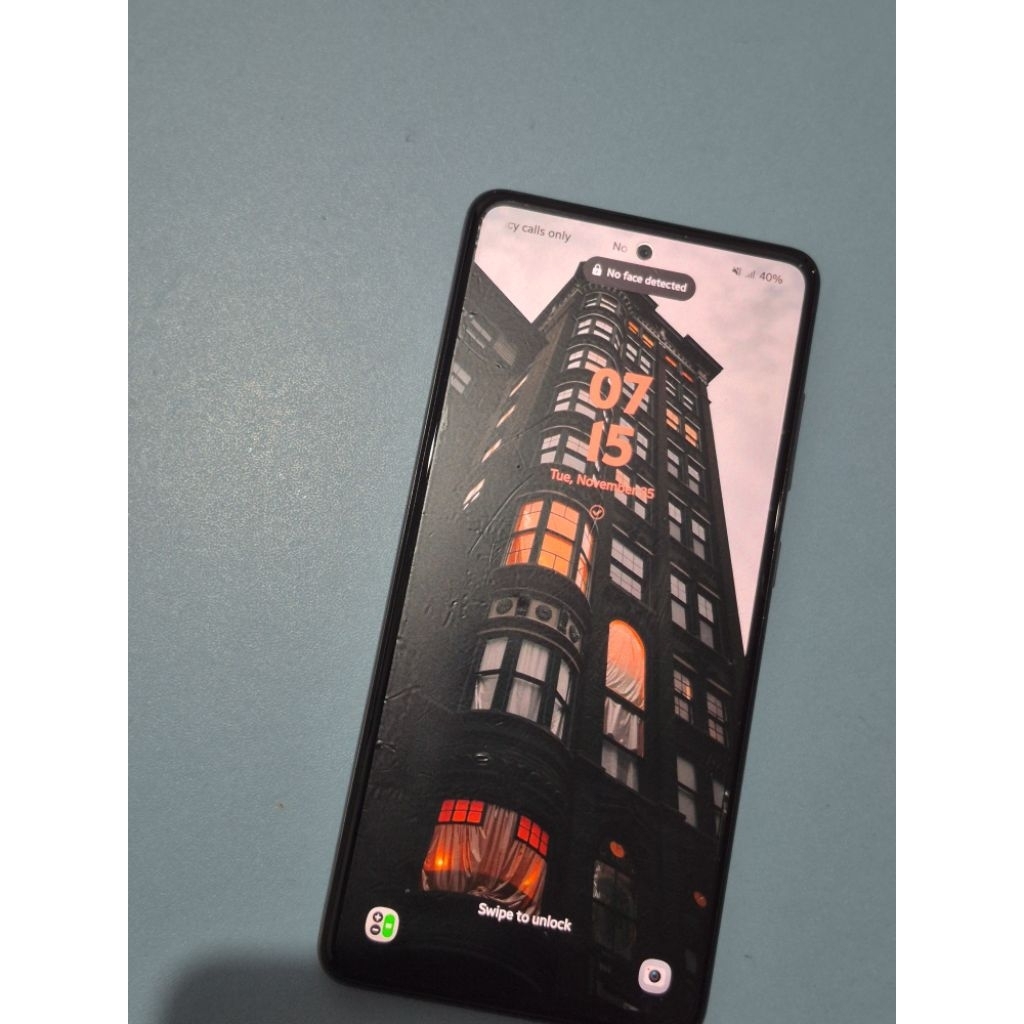 a52s 5G 8gb/ 256gb second like new