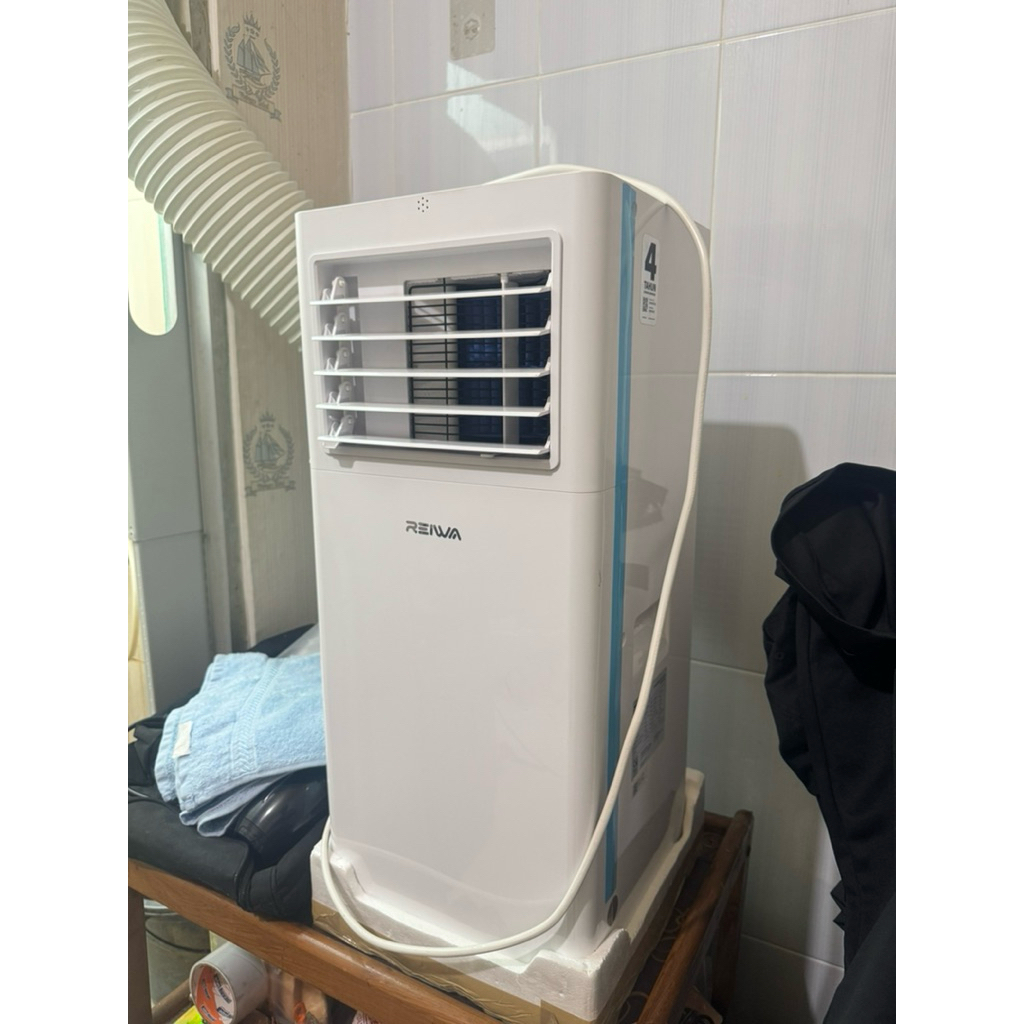 AC PORTABLE Reiwa 1,5PK Cp-1201rb Second Garansi On (pemakaian krg lebih 1bulan)