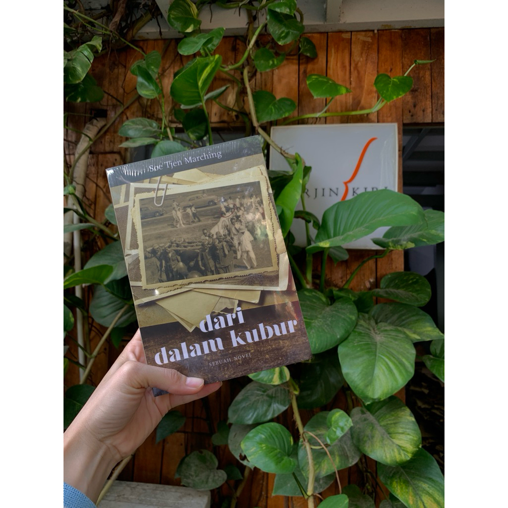 BUNDLE BUKU (DARI DALAM KUBUR & LEBIH PUTIH DARIKU)