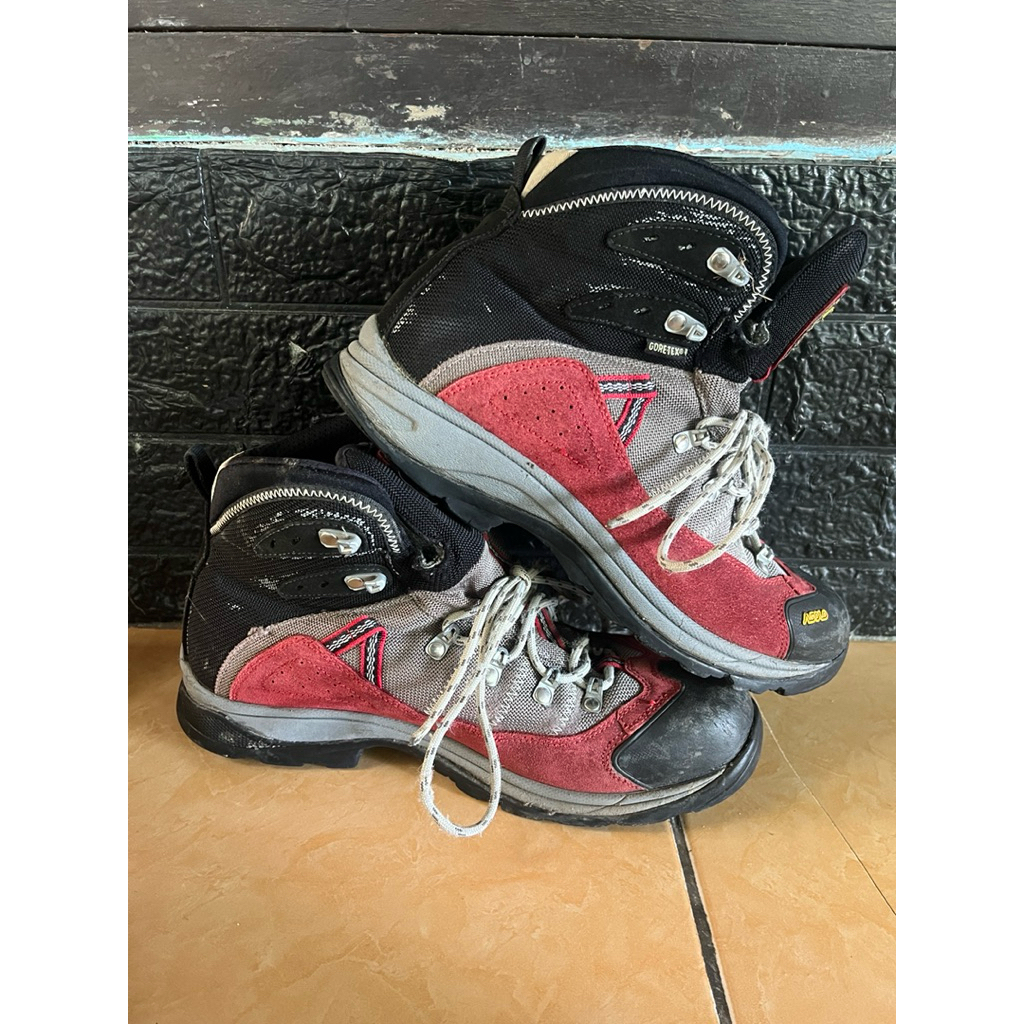 sepatu outdoor asolo