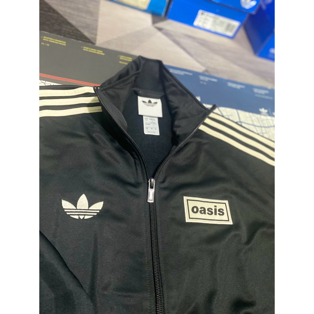tracktop adidas x oasis size s brand new