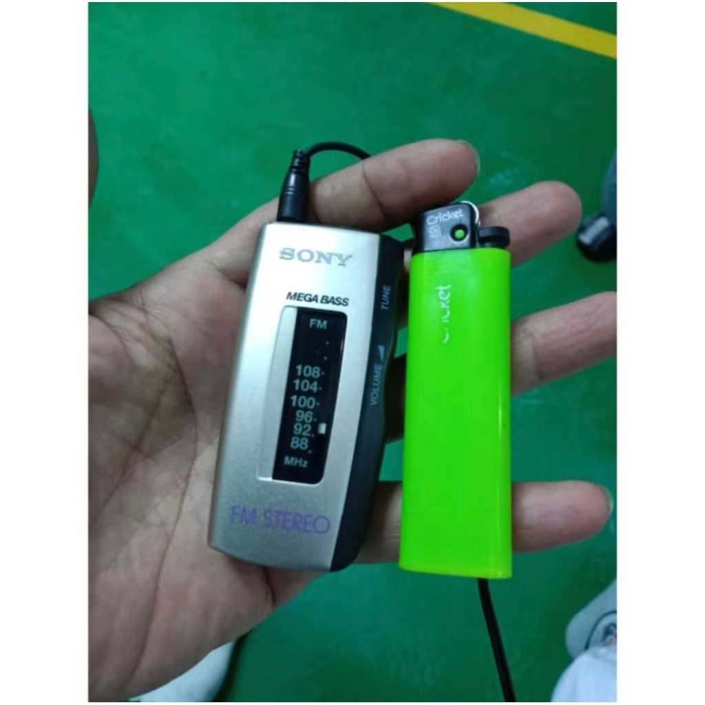 Sony SRF-S53 Radio FM Stereo Mega Bass Mini Portable Tokyo Japan