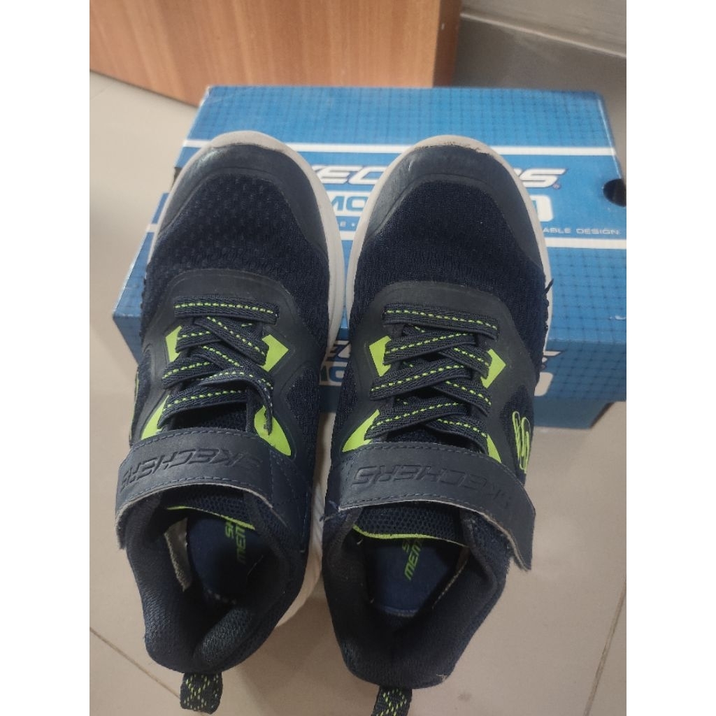 Skechers original second Preloved size 33 biru