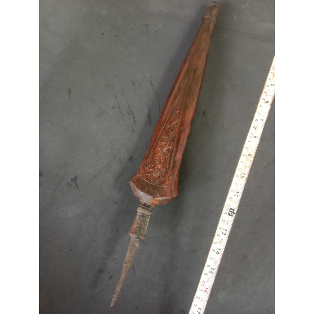 pusaka tumbak temuan metaldetector