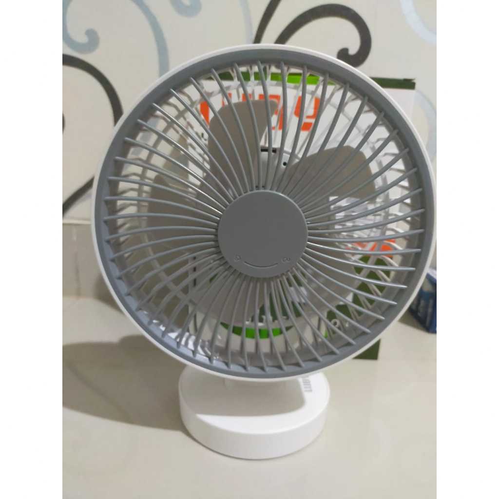 Kipas mini dan lampu tidur Luby L-699 8 in