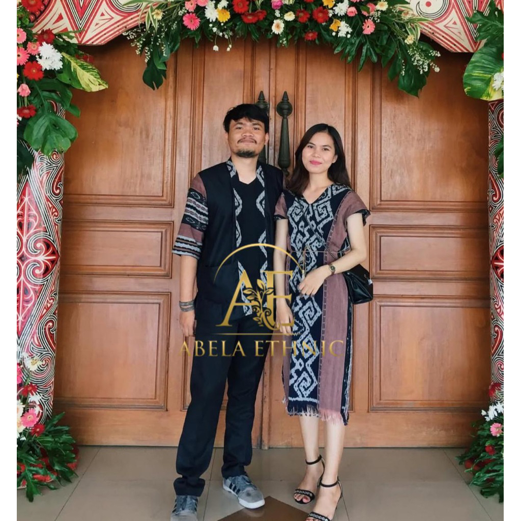 Baju tenun couple - baju tenun - baju etnik - tenun - couple - couple tenun - baju prewedding - baju