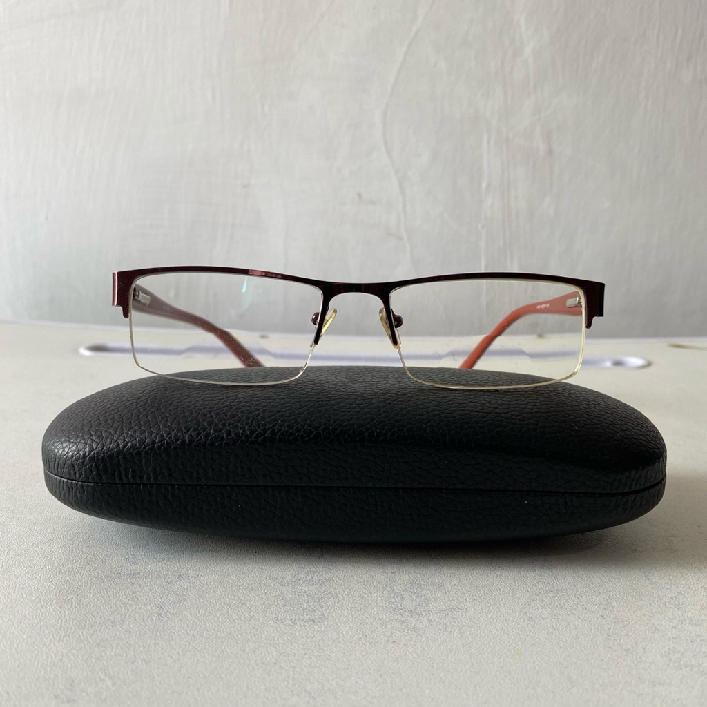 Frame Kacamata Branded Preloved Unisex – Vogue