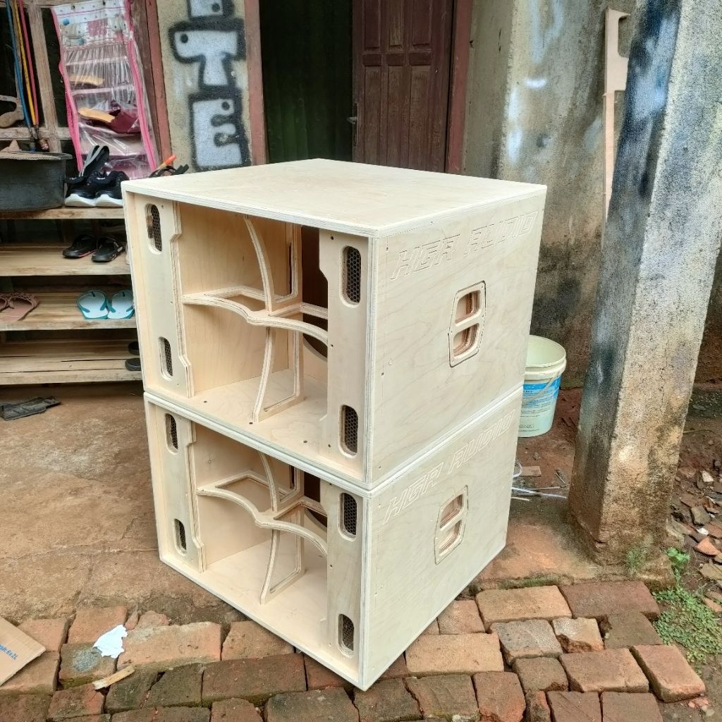 BOX ANAK GAJAHAN 15 INCH UK 70X65X50