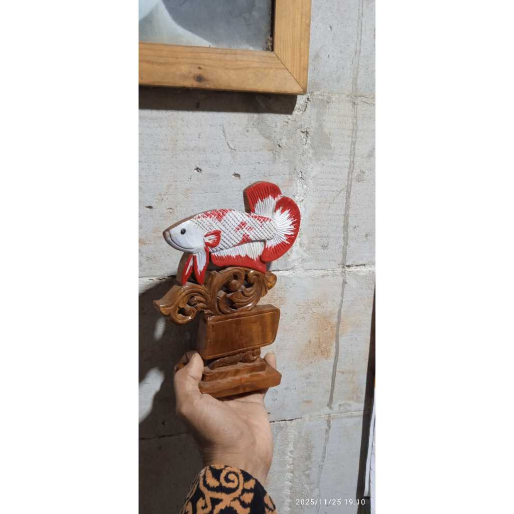 piala ikan cupang ukir lomba kontes ikan cupang free custom warna dan ukura