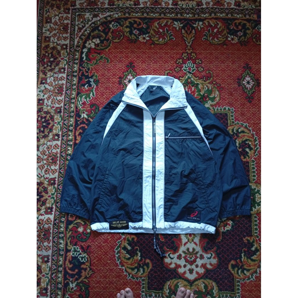 vtg Windbreaker Asics