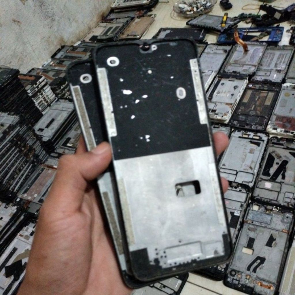 frame, tatakan LCD Realme c11 2020 copotan original....