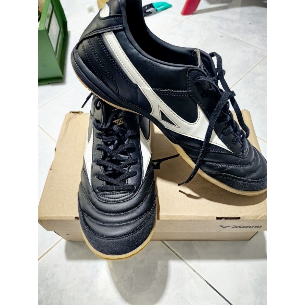 Sepatu Futsal Mizuno Morelia 42 Second