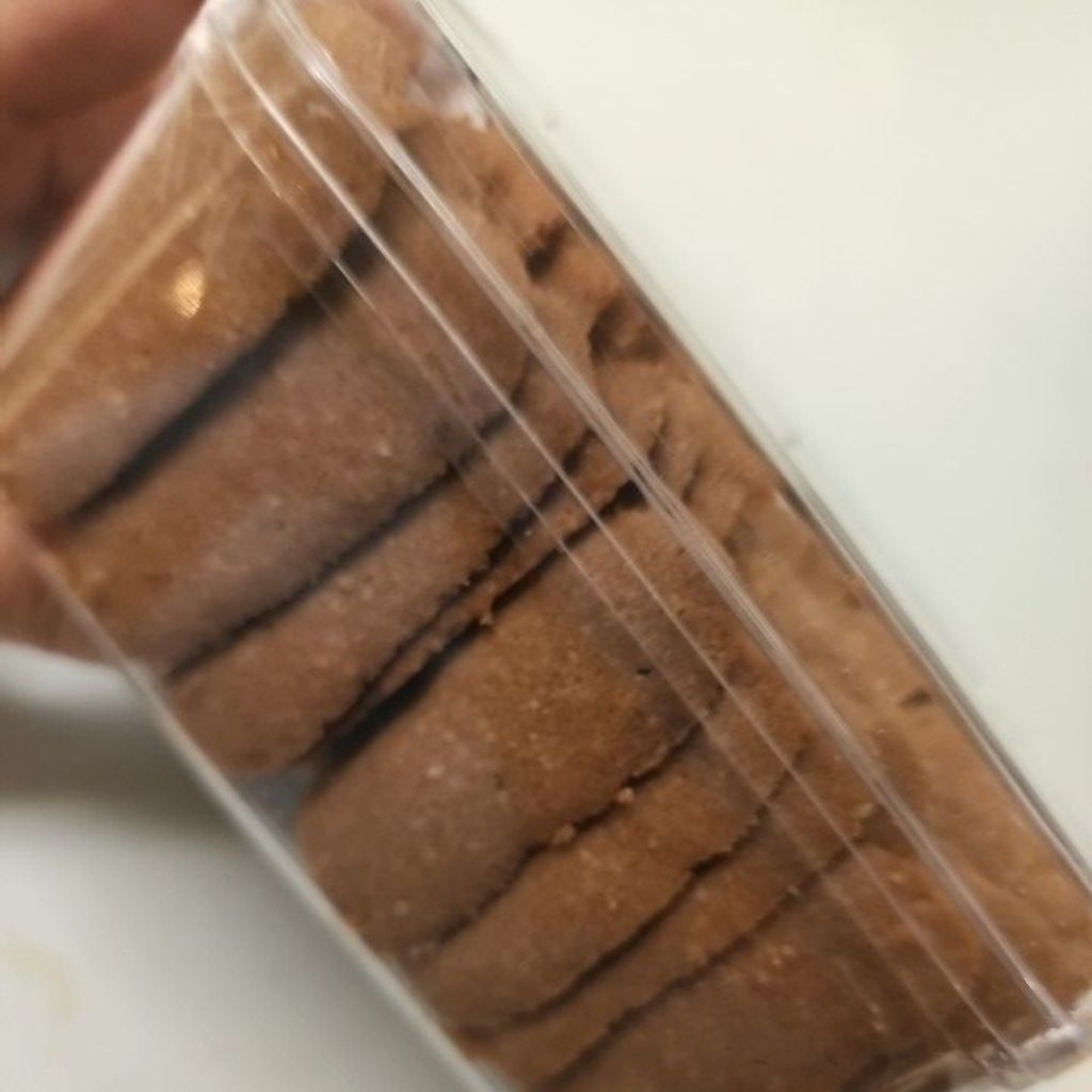Kue kering Lidah Kucing Coklat Almond