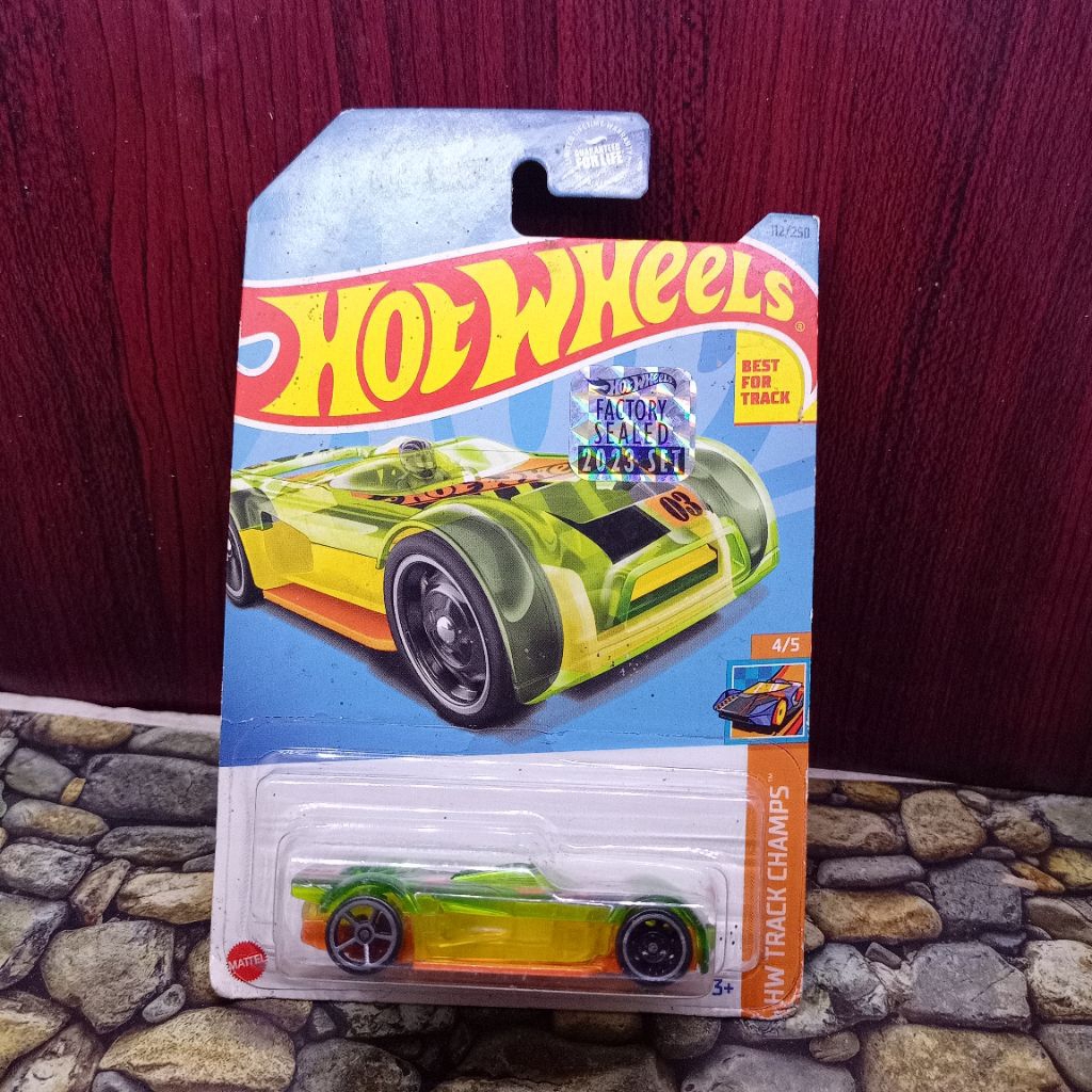 Hot Wheels Mach It Go 2021 - Diecast Transparan