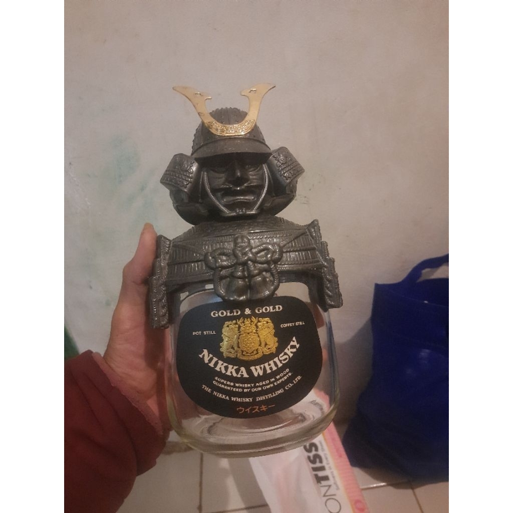 botol Nikka Gold & Gold Samurai 
