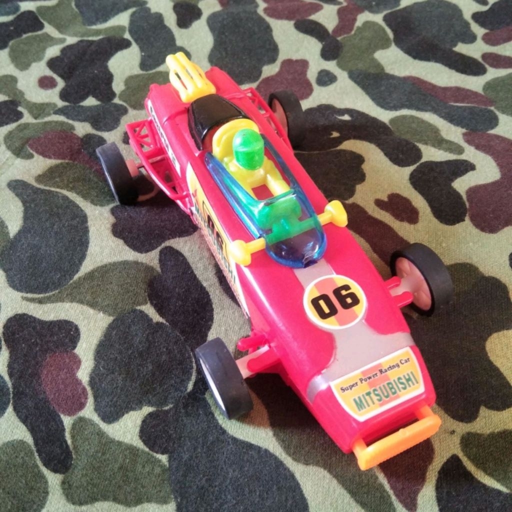 mobil balap jadul mainan jadul 80an mobil balap formula miniatur mobil formula diorama sirkuit balap