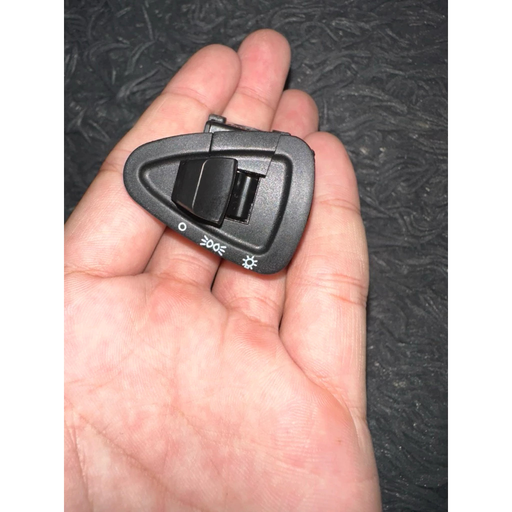 Saklar ON/OFF Lampu Depan Revo 110 Karbu Revo Absolute Motor Vario 110 Vario Techno Saklar On Off 4 