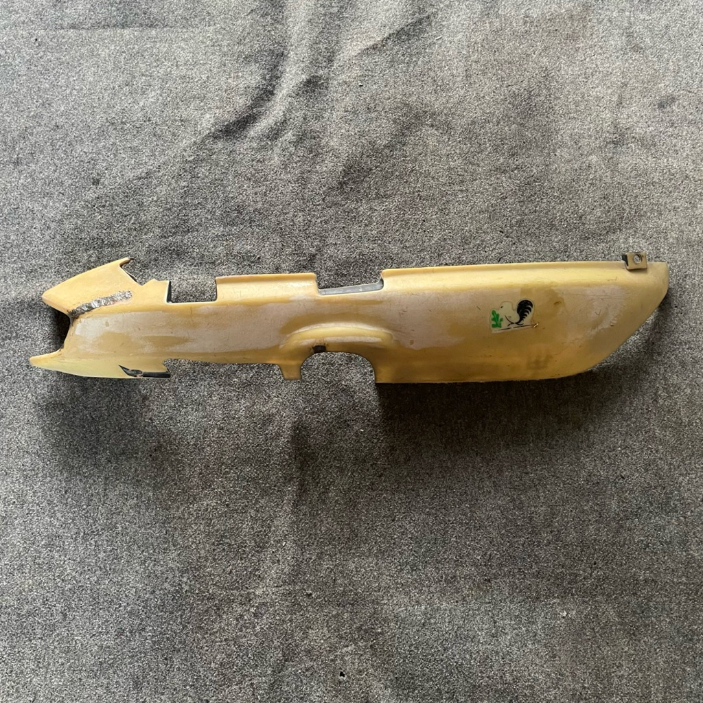 Cover body tepong kempol samping kanan honda astrea grand bulus ampal original second