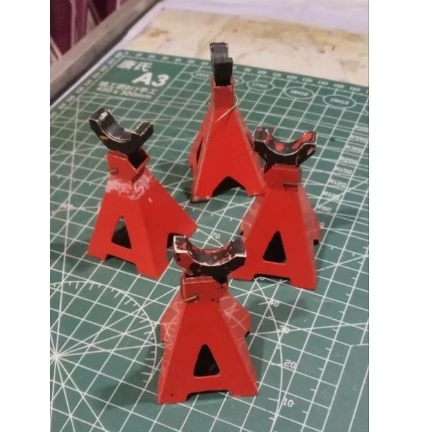 RC jack stand scale dudukan mobil WPL MN