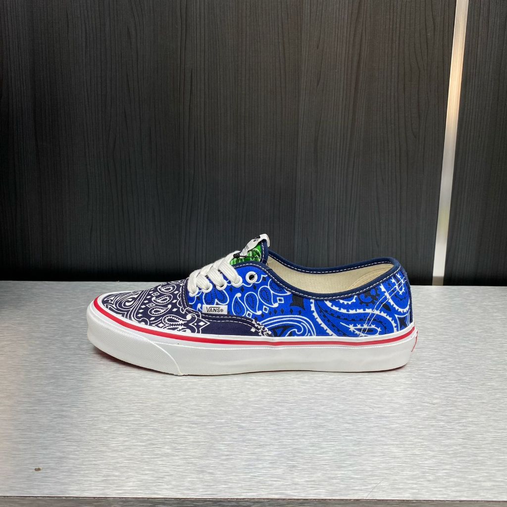 TAKEOVER AUTHENTIC LX X BEDWIN NAVY BANDANA