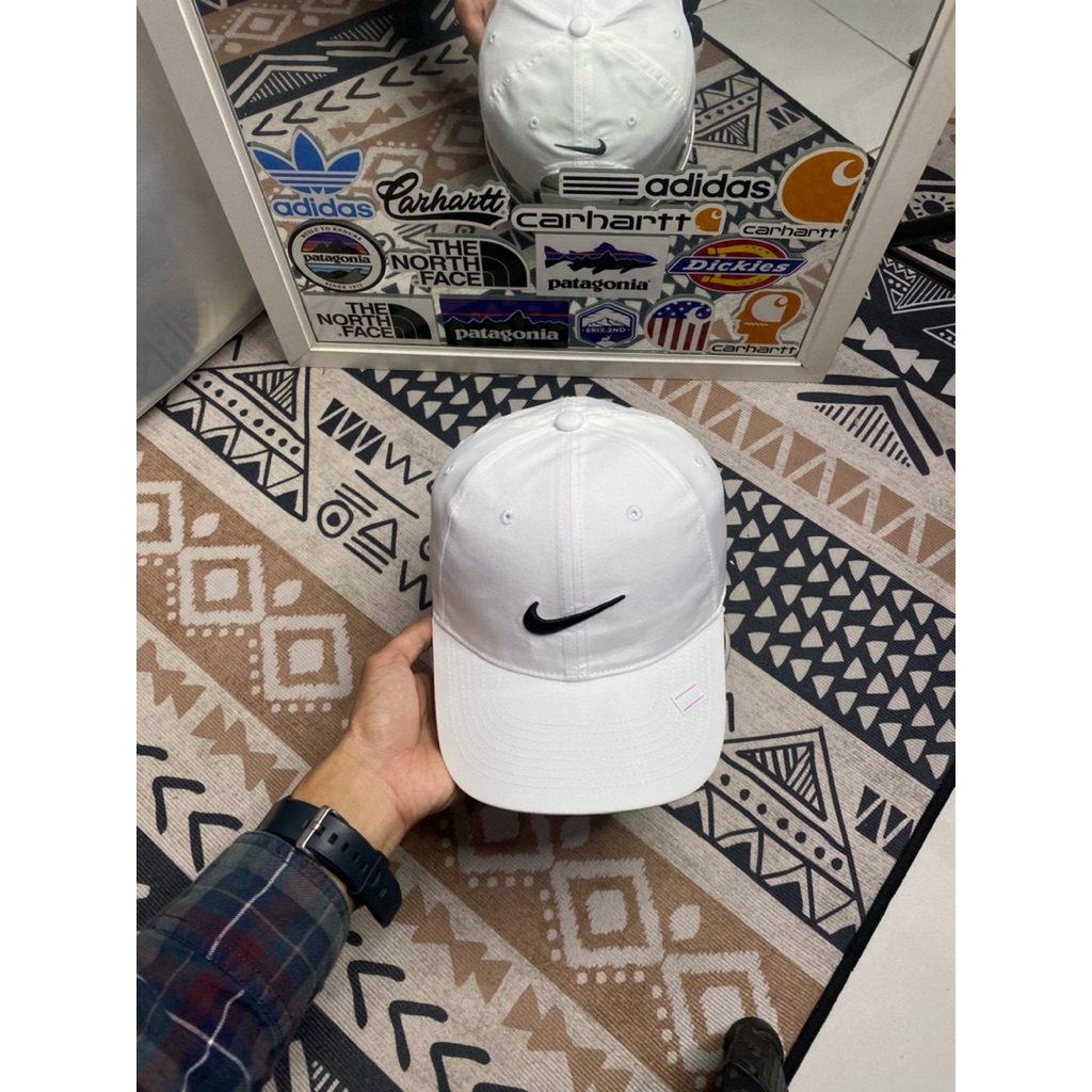 TOPI NIKE DRIFIT / GOLF