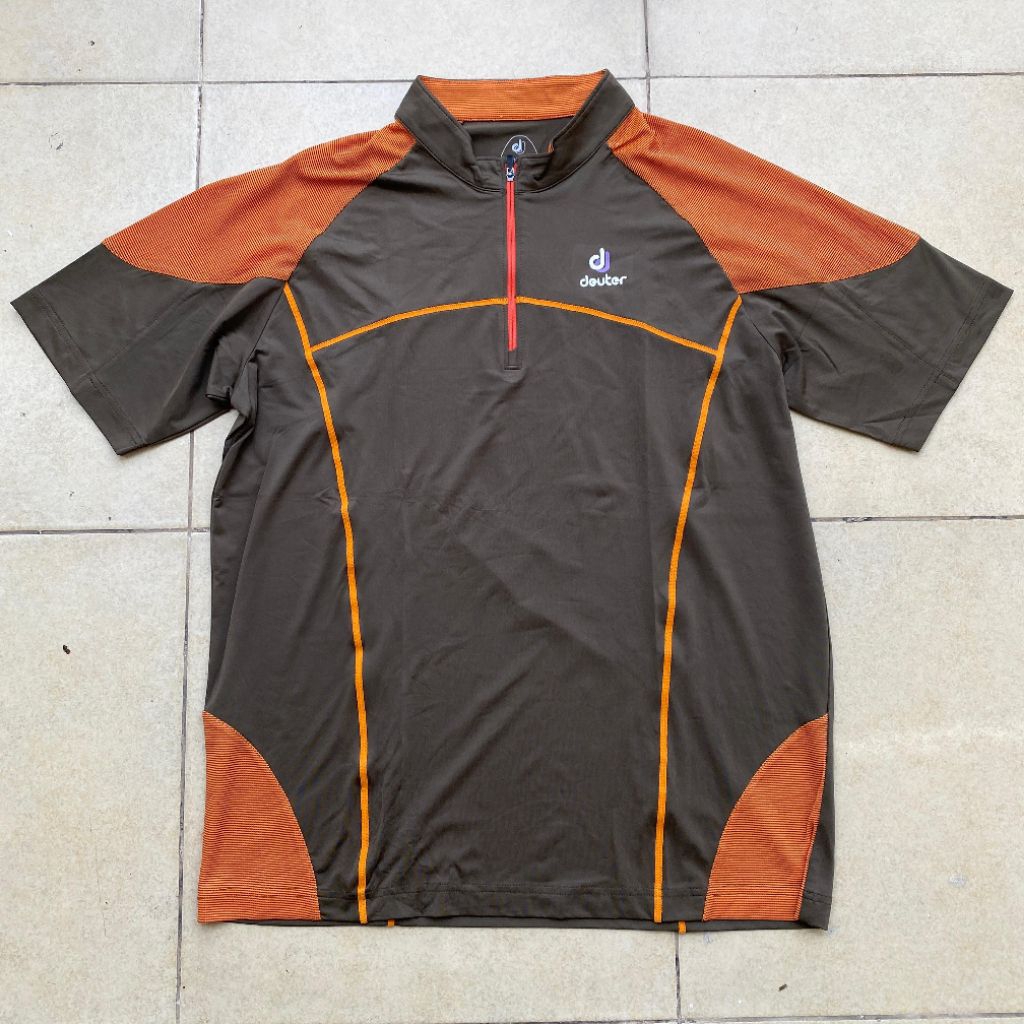 Deuter Inner outdoor kaos original second Bekas murah. Jual deuter original murah