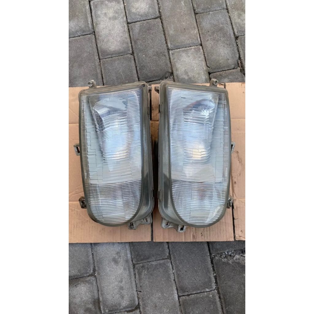 lampu depan nissan serena atau lampu depan nissan serena c23 atau lampu nissan serena atau lampu nis