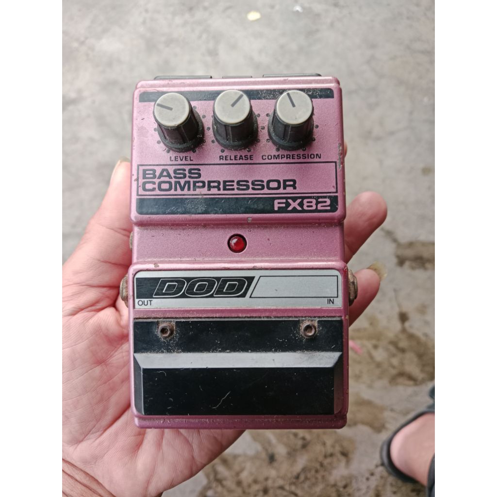 Efek Bass DOD FX82 Bass Compressor Effects Pedal