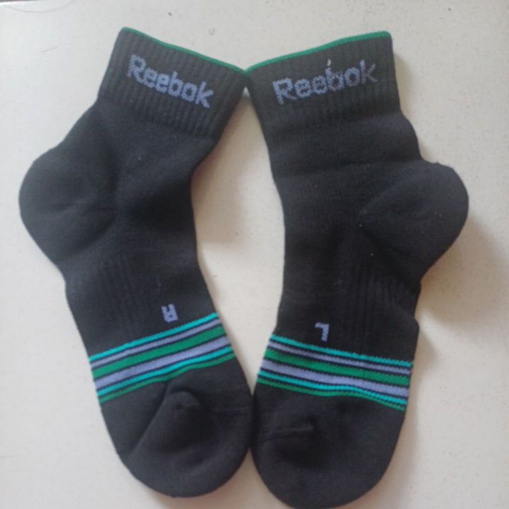 Kaos Kaki Reebok Original