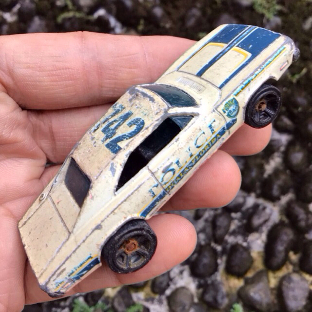 HOT WHEELS MOBIL POLISI DODGE CHARGER LOOSE