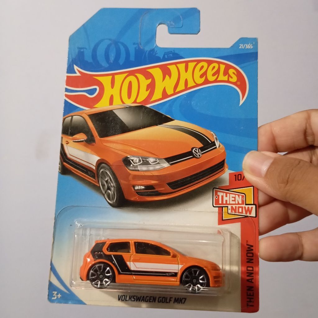 Hot wheels hotwheels Volkswagen golf MK7 orange vw
