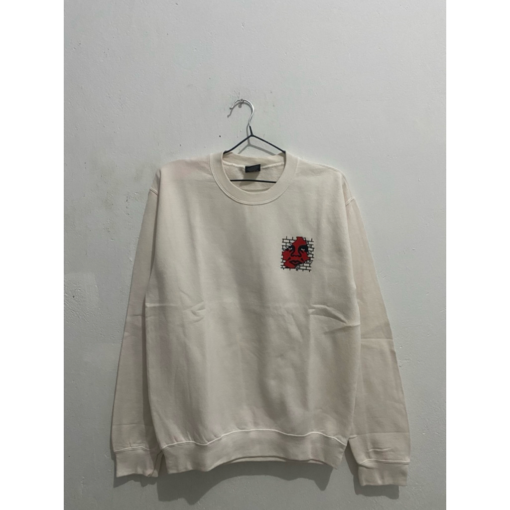 crewneck obey