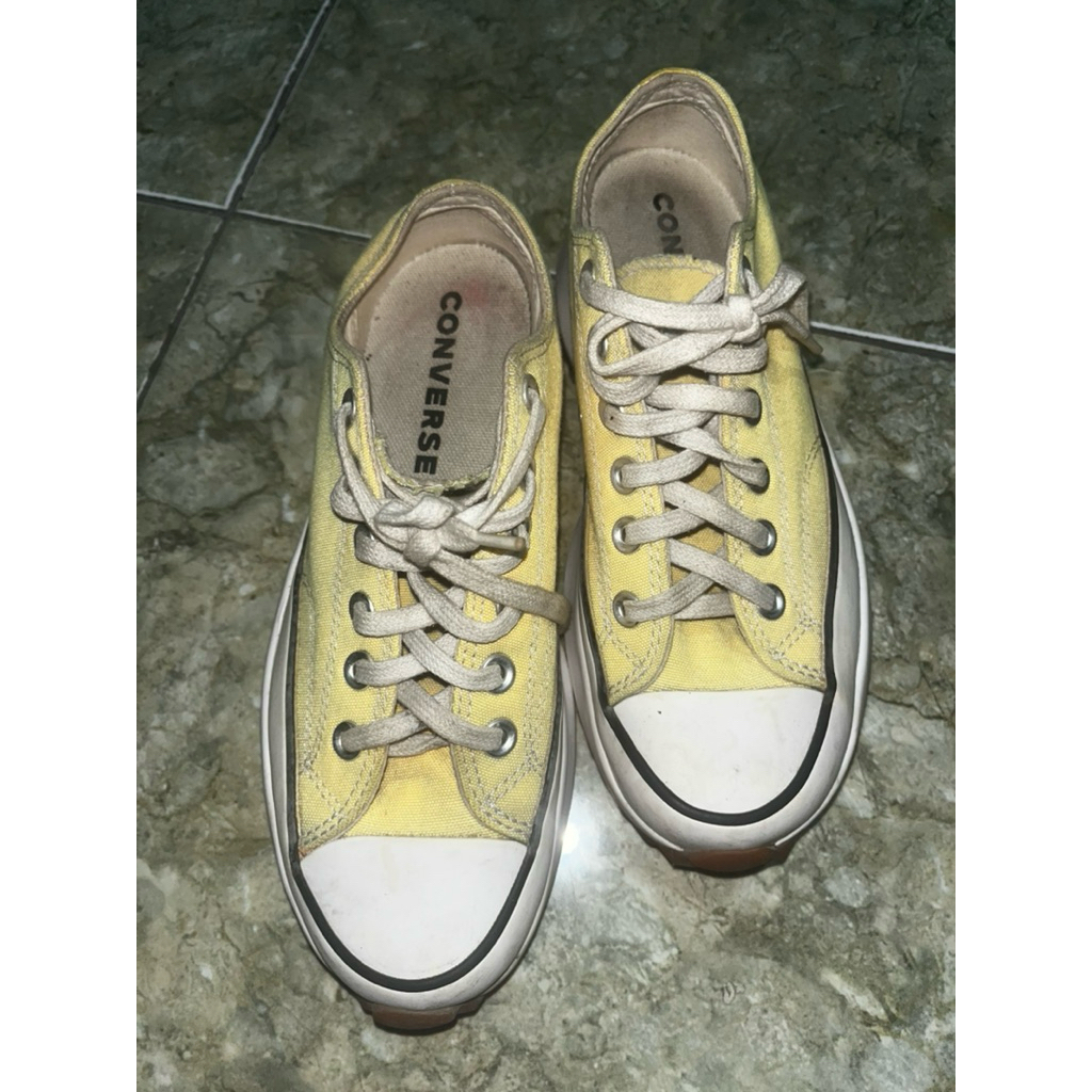 PL sepatu converse