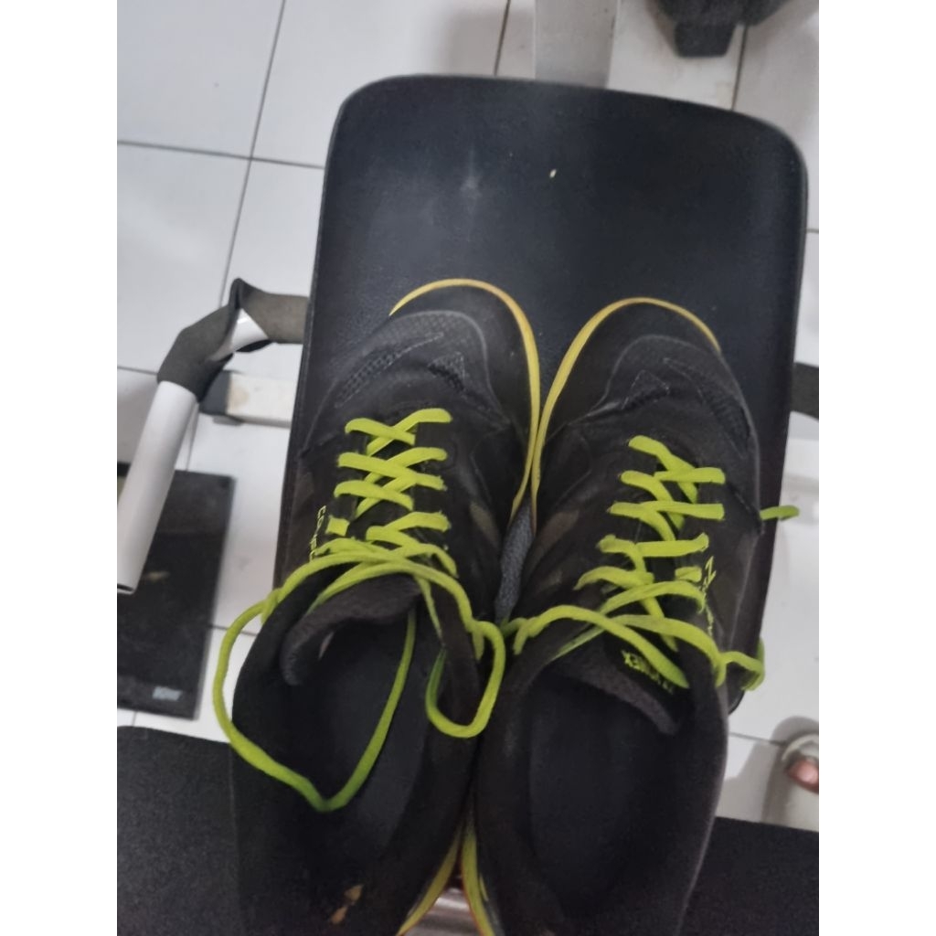 sepatu yonex comfort z3 badminton original