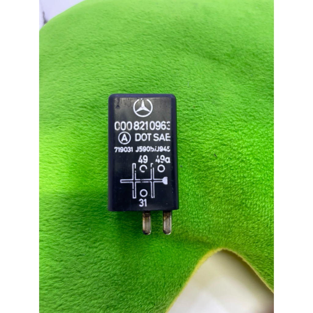 Rellay Mercedes Benz W123