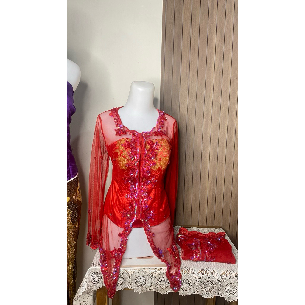 kebaya payet merah panjang