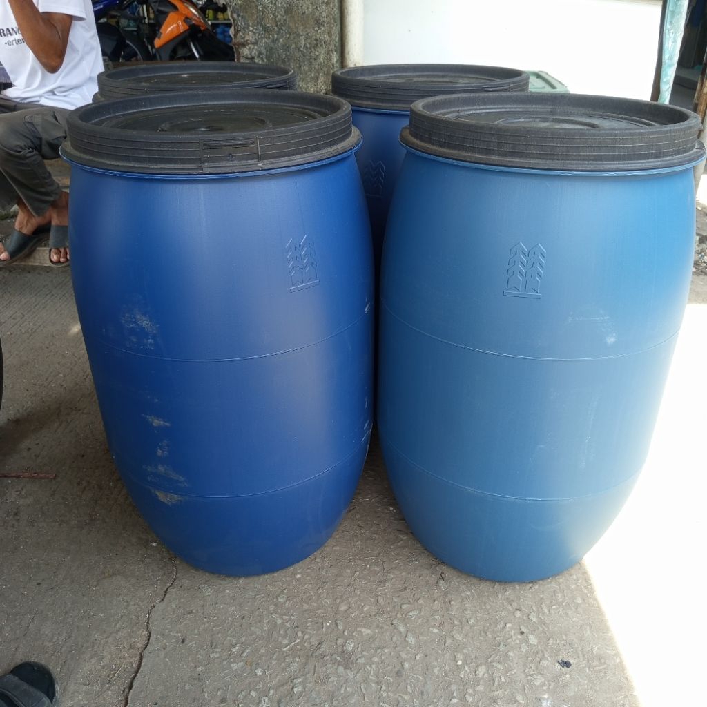 tong air  120 liter 60 liter  tong biru tong sampah tong besar