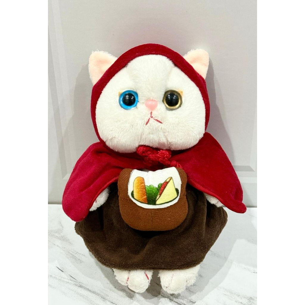 Boneka Plushie Choo Choo Cat Little Red Riding Hood Choo Choo Cat Jetoy