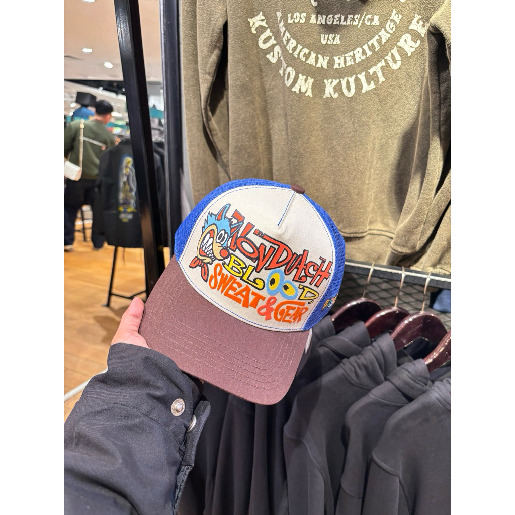 Von Dutch Caps