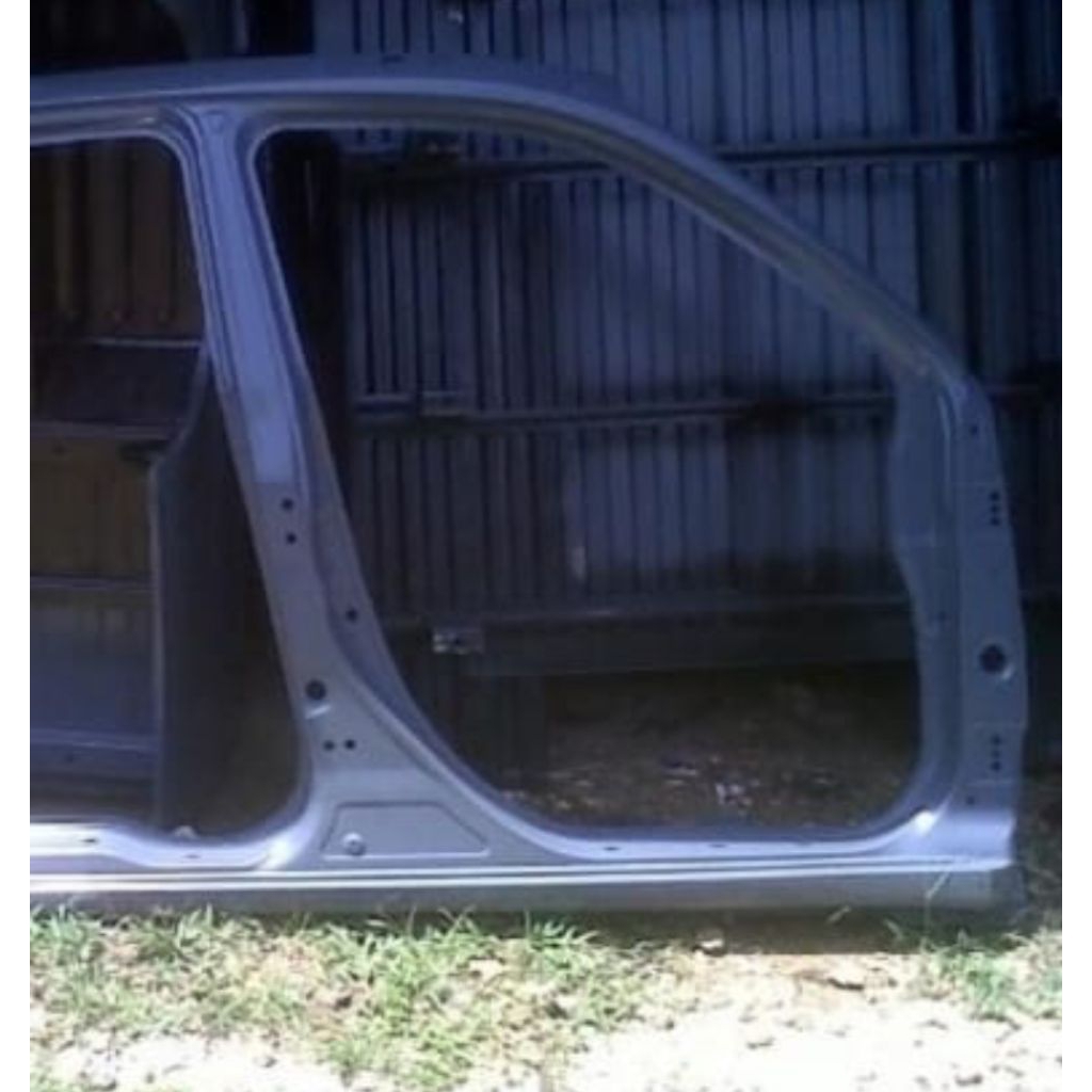 kusen pintu Terios tahun 2009