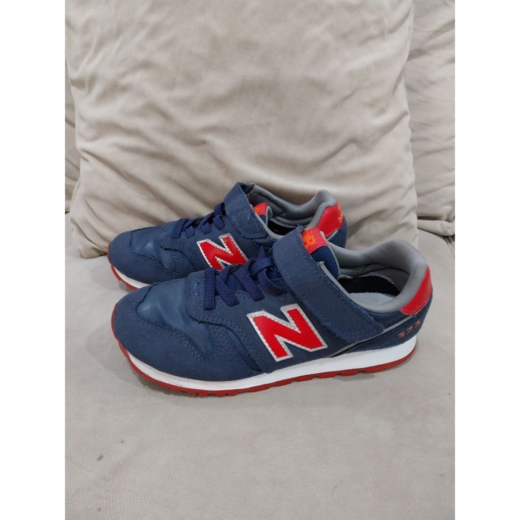 Sepatu New Balance anak second