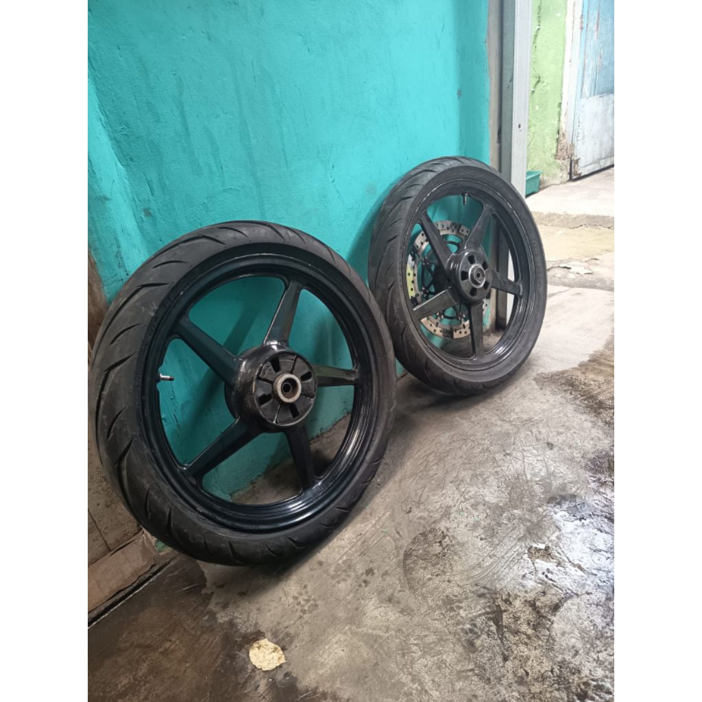Velg set d/b yamaha vixion old/lama ori copotan