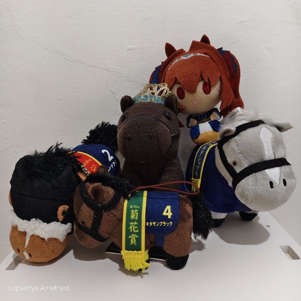 (ready golshi daiwa) boneka kuda pacu uma musume gold ship kitasan black almond eye daiwa scarlet da