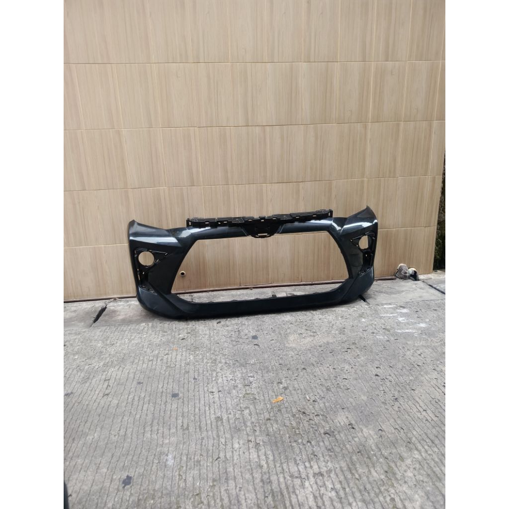 Bemper Depan Avanza 2023 orisinil