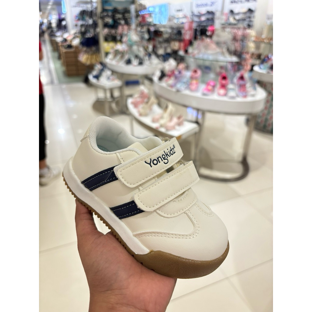 Sepatu anak cowok casual Yongkidz