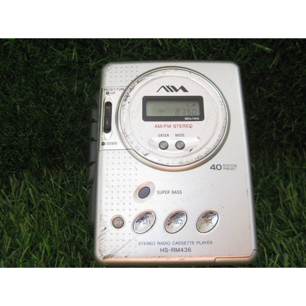 Walkman Aiwa HS-RM-436 pemutar radio kaset