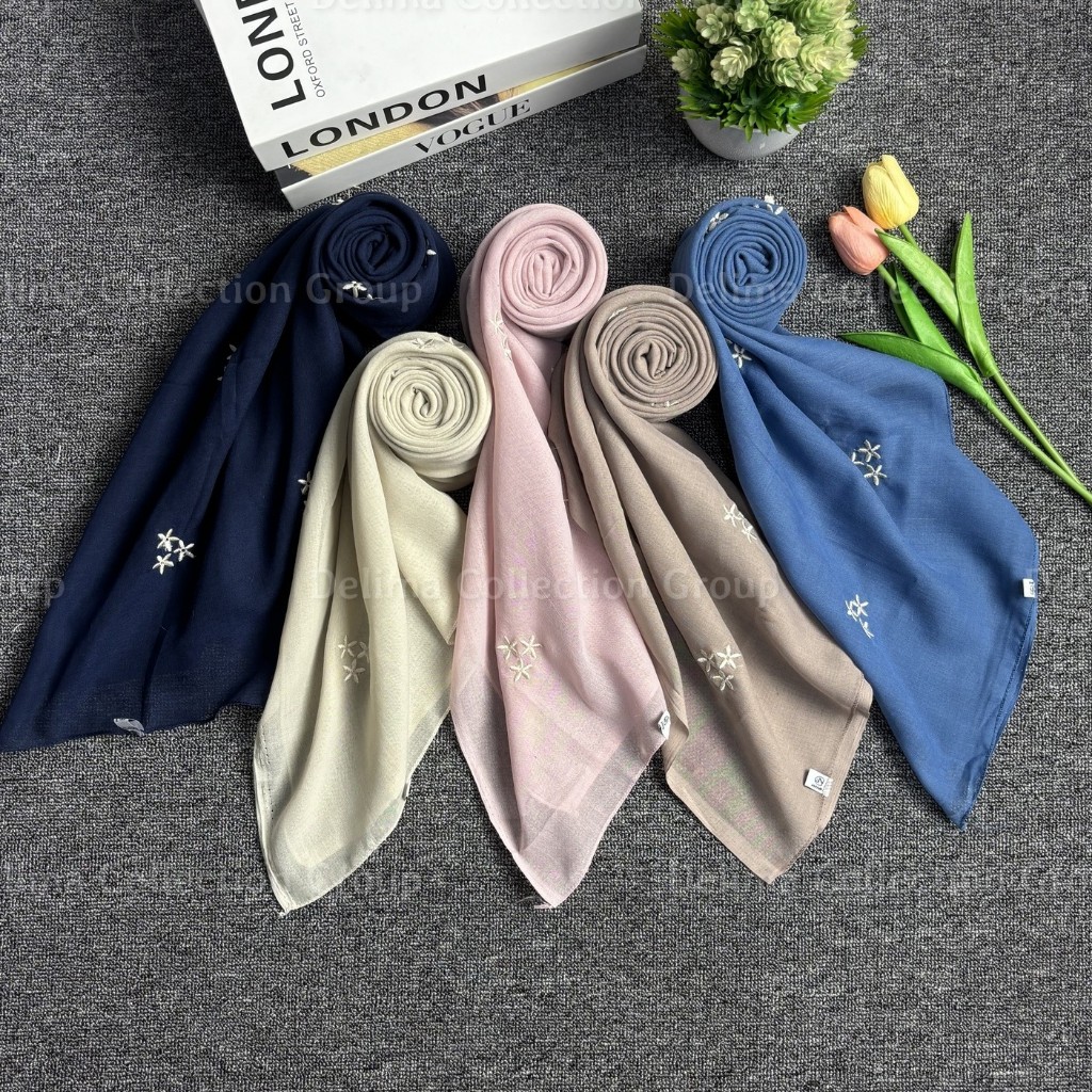 Hijab Segi Empat Paris Motif Bordir Bintang / Jilbab segiempat paris bordir bintang