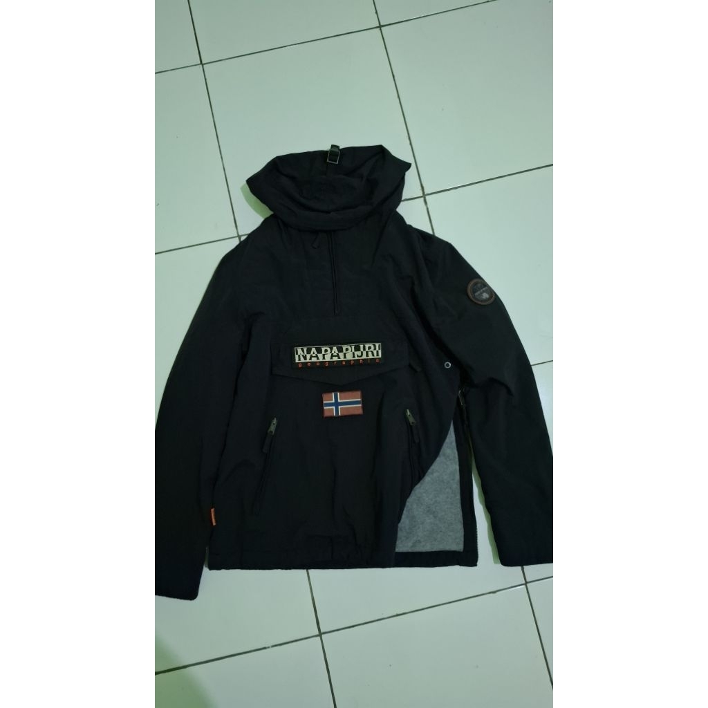 napapijri rainforest winter black