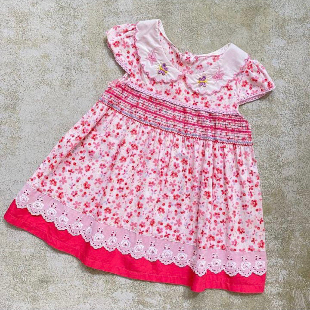 Smocked Flower Baby Dress ( bukan deargg / pitakitaa ya )